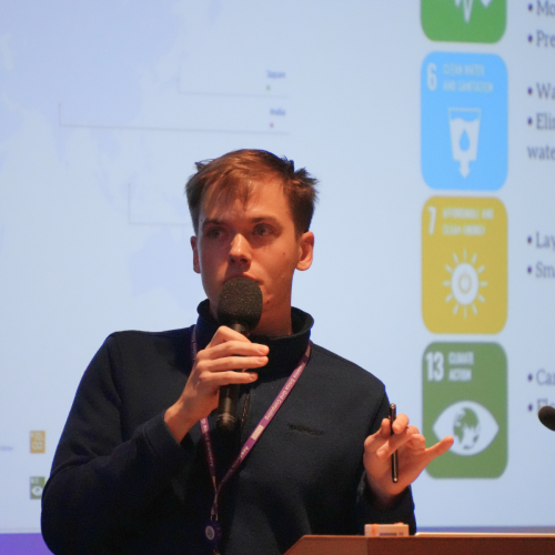 elias post for linkedin